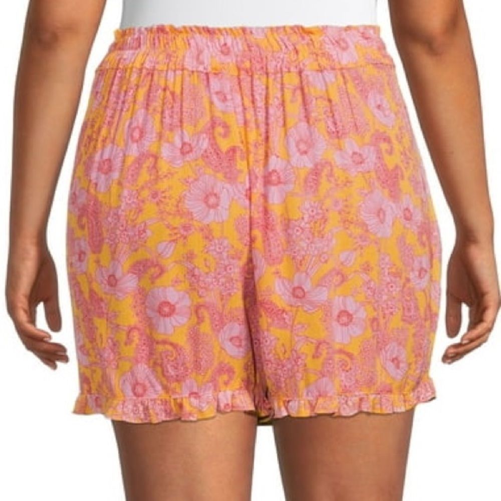 ROMANTIC GYPSY Plus Flutter Trim Smocked Shorts in Marigold Size 2X NEW - Picture 6 of 14